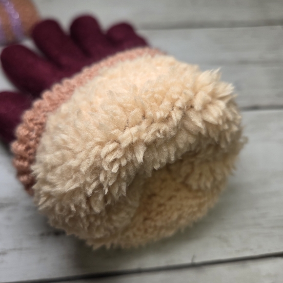 UGG Burgundy and Tan Knit Gloves - Picture 2 of 4